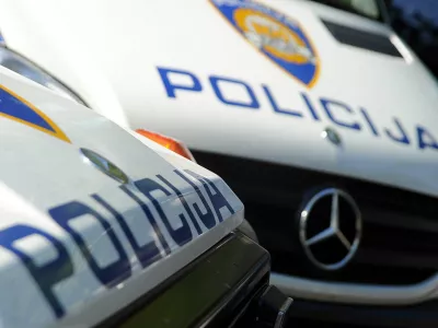 RIJEKA, 26 09. 2011. - POLICIJA, POLICAJAC, AUTOMOBIL, MUP,   SNIMIO: VEDRAN KARUZA