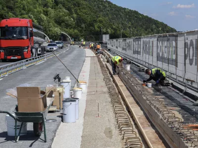 - 29.04.2025 - obnova &scaron;tajerske avtoceste, delo na cesti, viadukti, DARS//FOTO: Jaka Gasar