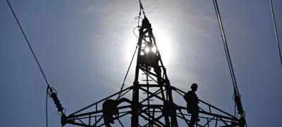 V Sloveniji popolnega električnega mrka nismo doživeli že več desetletij, so se pa dogajali manjši mrki z zelo omejenimi lokalnimi posledicami, ki so bile odpravljene v nekaj urah. F Luka Cjuha Q