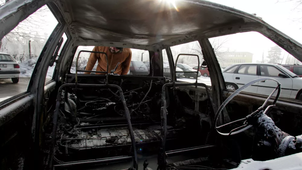 Zažgani Avtomobili, Dravlje &Scaron;i&scaron;kaFOTO: Jaka GasarOPOMBA: ZA OBJAVO V ČASOPISU DIREKT