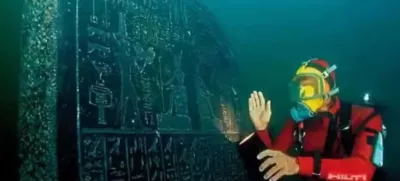 Podvodna izkopavanja v potopljenem mestu Thônis-Herakleion v zalivu Abu Qir blizu Aleksandrije ob severni obali Egipta. Foto: Christoph Gerigk ©Franck Goddio/Hilti Foundation