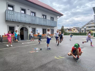 zapečaten medgeneracijski center KR