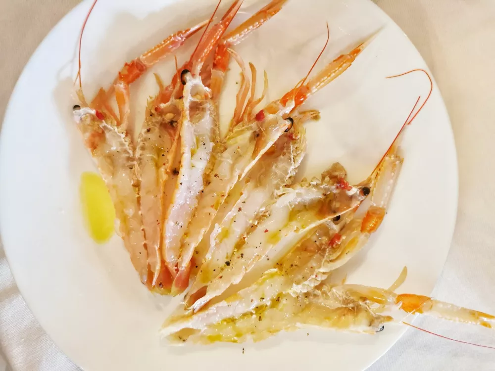 Surovi &scaron;kampi, Gostilna Žeja