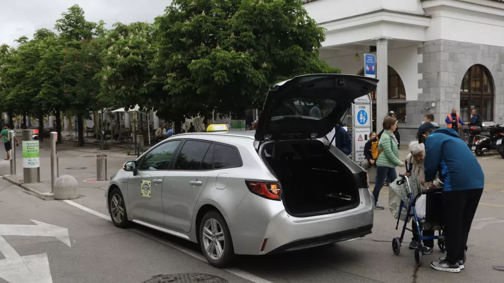 05.05.2025 - Taxi - Taksi služba - prevoz potnikov Foto: Luka Cjuha