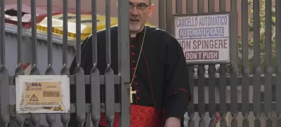Cardinal Pierbattista Pizzaballa arrives in the New Hall of the Synod at the Vatican, Tuesday, May 6, 2025, the last time before the start of the conclave starting in the afternoon of Wenesday, May 7, when they will elect the successor of Pope Francis. (AP Photo/Gregorio Borgia)