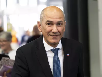 29.11.2024 Janez Jan&scaron;a predstavlja svojo knjigo Budnica na slovenskem knjižnem sejmu. FOTO: Nik Erik Neubauer