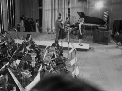 Marjana DeržajSlovenska popevka 1963hrani muzej novej&scaron;e zgodovine