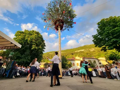 Majenca, Dolina pri Trstu, parterji in parterce, prvi ples / Foto: Katja Gle&scaron;čič 