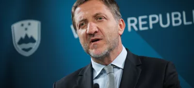 Ljubljana, vlada.Novinarska konferenca o vlogi in pomenu zaposlenih v javnem sektorju ter o prenovi placnega sistema.Minister za finance Klemen Bostjancic.