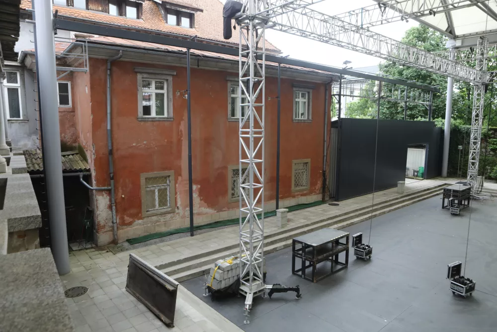 07.05.2025 - Križanke - S&Scaron;OF - Srednja &scaron;ola za oblikovanje in fotografijoFoto: Luka Cjuha