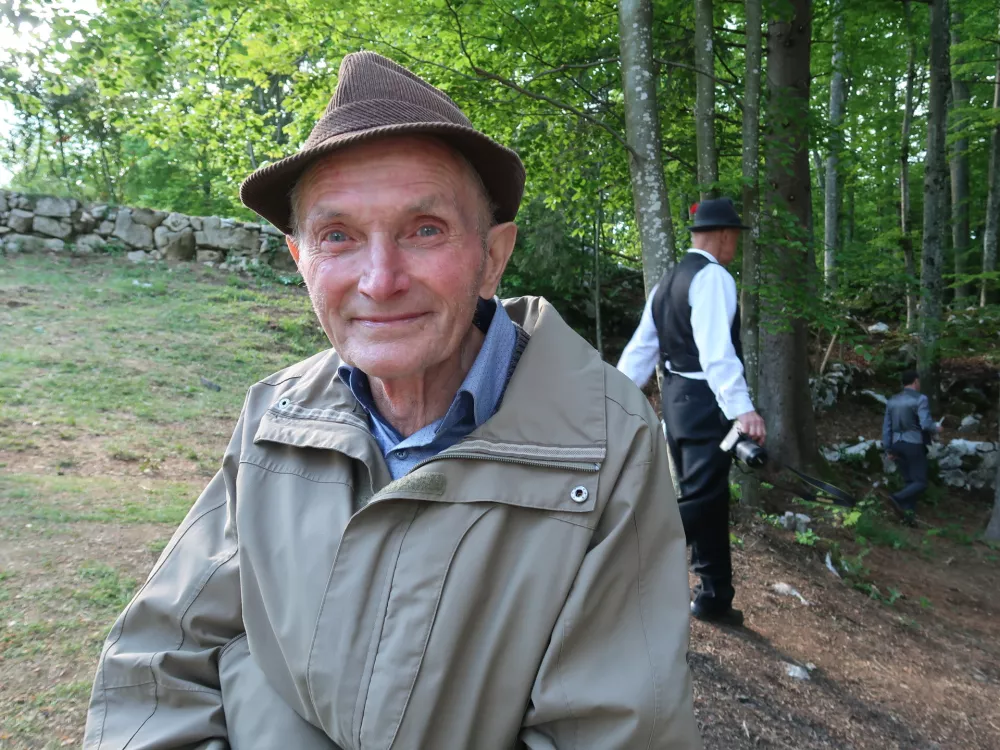 Lokovec, kova&scaron;tvo, oglarstvo, prižig kope miru, oglje, oglarska kopa, oglarjenje, Maks Kobal / Foto: Nata&scaron;a Bucik Ozebek