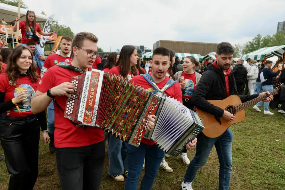 Prizori z leto&scaron;nje &Scaron;kisove tržnice. Foto: Jaka Gasar