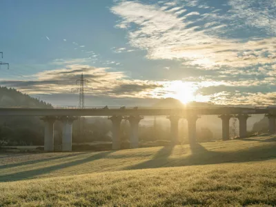 Tretja razvojna os. Foto: Ale&scaron; Ur&scaron;ej, knmedia
