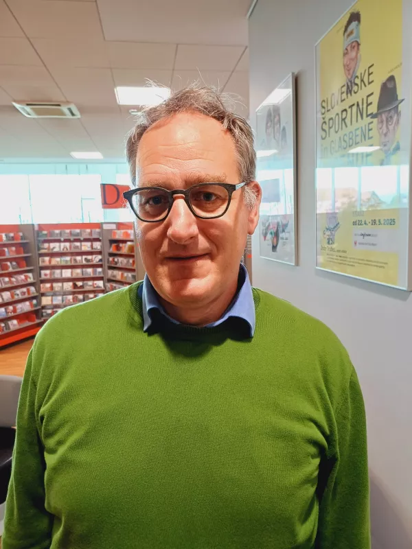 Klemen Markelj, ravnatelj O&Scaron; Janeza Puharja:&nbsp;&raquo;Če hočemo imeti bolj izobražene učence, potem potrebujemo tudi zunanje meritve znanja. NPZ je &scaron;e posebno na mestu v devetem razredu, saj so uspehi deveto&scaron;olcev njihova odskočna deska za nadaljnje izobraževanje.&laquo;