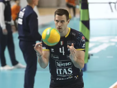 Jan Kozamernik, član odbojkarske ekipe Trentino in slovenski odbojkarski reprezentant - 10.01.2024 &ndash; odbojka - ACH Volley: Trentino, evropska liga prvakov, 4. krog: skupina A: //FOTO: Luka Cjuha