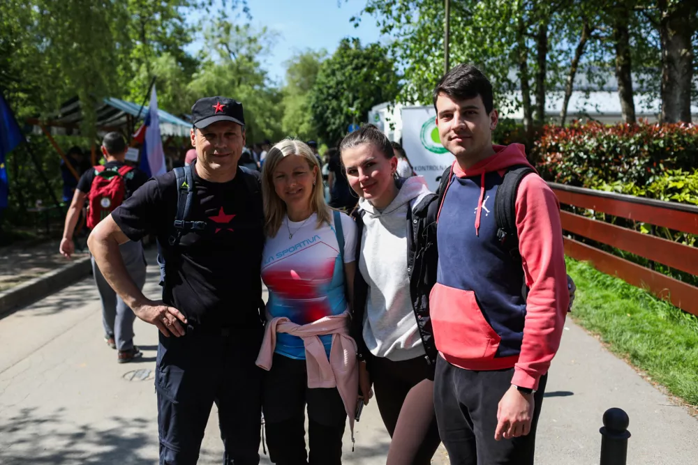 Družina - 10.05.2025. Pot ob žici. Foto: Bojan Velikonja 