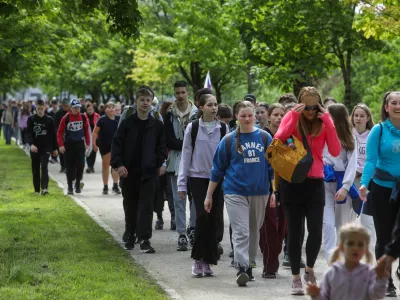 - 10.05.2025. Pot ob žici. Foto: Bojan Velikonja 