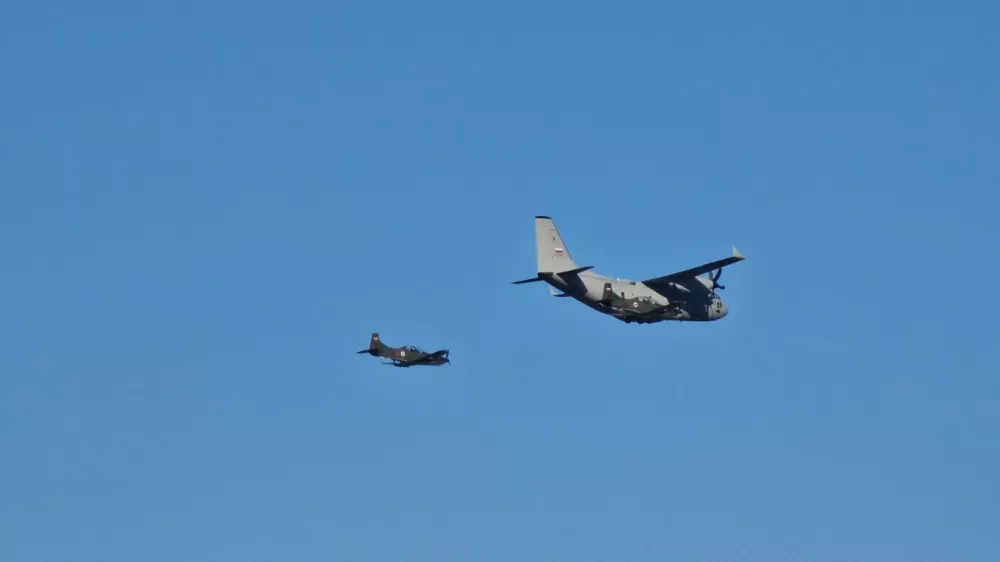 Letalo Spartan na letali&scaron;ču Cerklje ob Krki