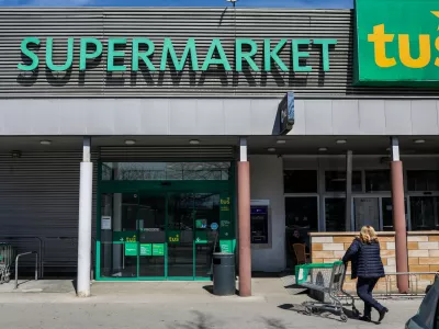 Za nakup Engrotu&scaron;eve veleprodajne dejavnosti se kot resen kandidat omenja podjetje Ahac, ki po Sloveniji med drugim razpečuje pivo tujih trženjskih znamk. Foto: Bojan Velikonja