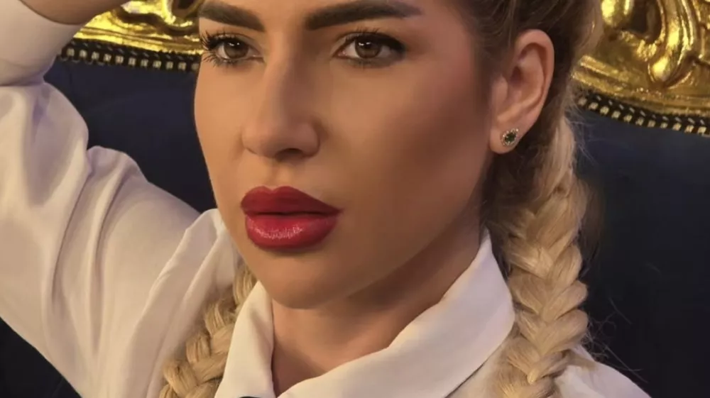 Jovani Jeremić ni bilo v&scaron;eč, kaj je ob klicu v studio povedala upokojenka. F instagram