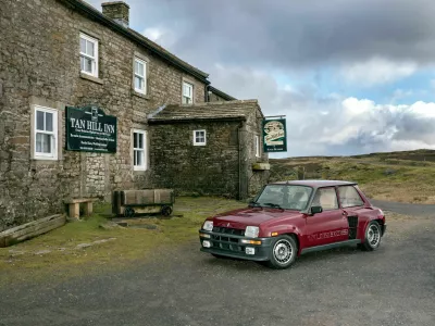 PG4RC0 Renault 5 Turbo 2 at Tan Hill Tavern highest pub 1732ft in England
