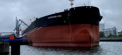 FILE PHOTO: The Capricorn Sun tanker is moored at Germany's port of Rostock, Germany, August 5, 2022. According to Refinitiv ship tracking data, the Capricorn Sun tanker loaded Mars Sour crude off the Louisiana coast in the United States and discharged at Rostock on August 3, 2022, as local refiners test alternatives to Russian oil.   REUTERS/Andreas Rinke/File Photo
