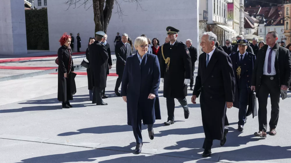 Nata&scaron;a Pirc Musar, Marcelo Rebelo de Sousa- 18.03.2025 - predsednica države Nata&scaron;a Pirc Musar je z voja&scaron;kimi častmi na Kongresnem trgu sprejela predsednika Portugalske Marcela Rebela de Souso//FOTO: Jaka Gasar