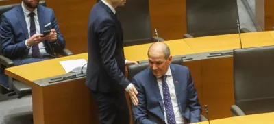 Janez Janša, predsednik vlade RSMatej Tonin, minister za obrambo13.03.2020 - Državnizbor - izredna seja DZ, na kateri so potrdili listo kandidatov za ministre pod vodstvom predsednika vlade Janeza Janše //FOTO: BojanVelikonjaMatej Tonin, minister za obrambo