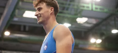 Koper.Svetovni izziv v sportni gimnastiki.Telovadec Beno Kunst.