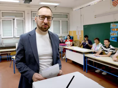 Mayor of Zagreb Tomislav Tomasevic votes at a polling station during the European Parliament elections in Zagreb, Croatia, on June 09, 2024. Photo: Patrik Macek/PIXSELL/Sipa USANo Use Belgium. No Use Bosnia and Herzegovina. No Use Germany. No Use Croatia.