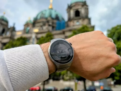Pametna ura Huawei watch 5&nbsp;Foto:&nbsp;Aljaž Potočnik