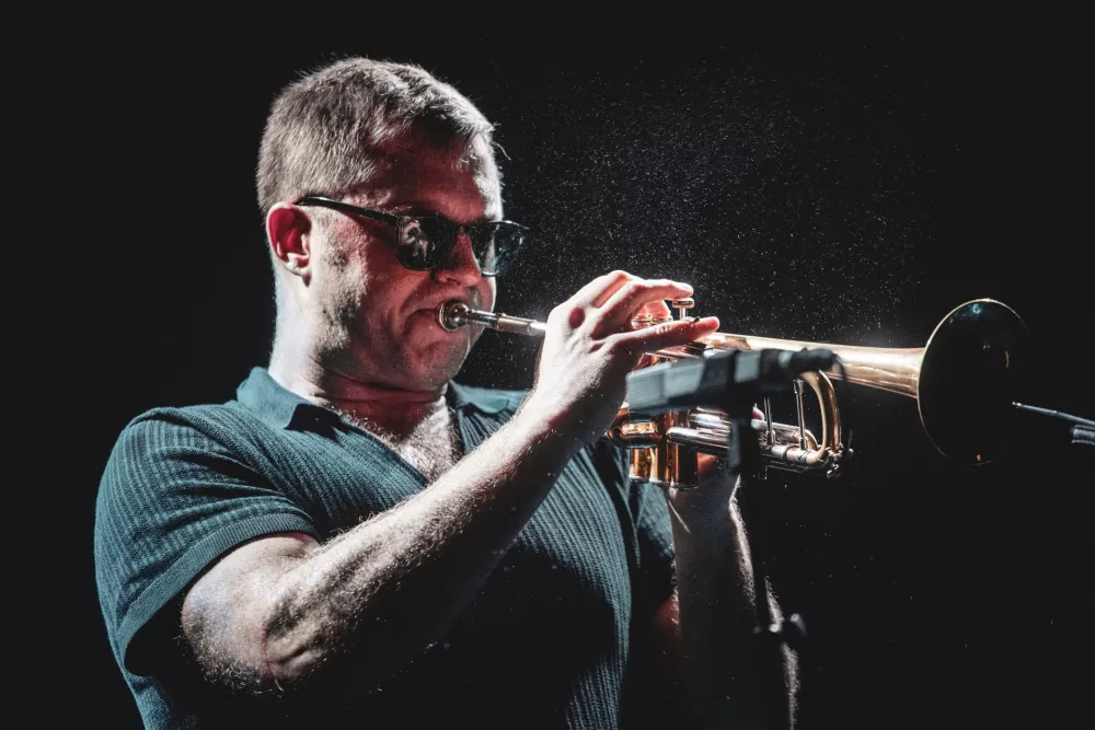 Legendarni trobentač Peter Evans bo na 30. Jazz Cerkno predstavil projekt EXTRA. F Lukas Vesely