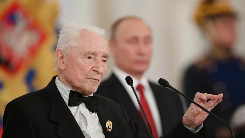 FILE PHOTO: Russian choreographer Yuri Grigorovich speaks during the State Prize awards ceremony marking the Day of Russia at the Kremlin in Moscow, Russia June 12, 2017. REUTERS/Natalia Kolesnikova/Pool/File Photo