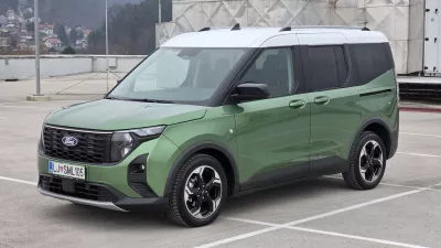 Ford tourneo courier