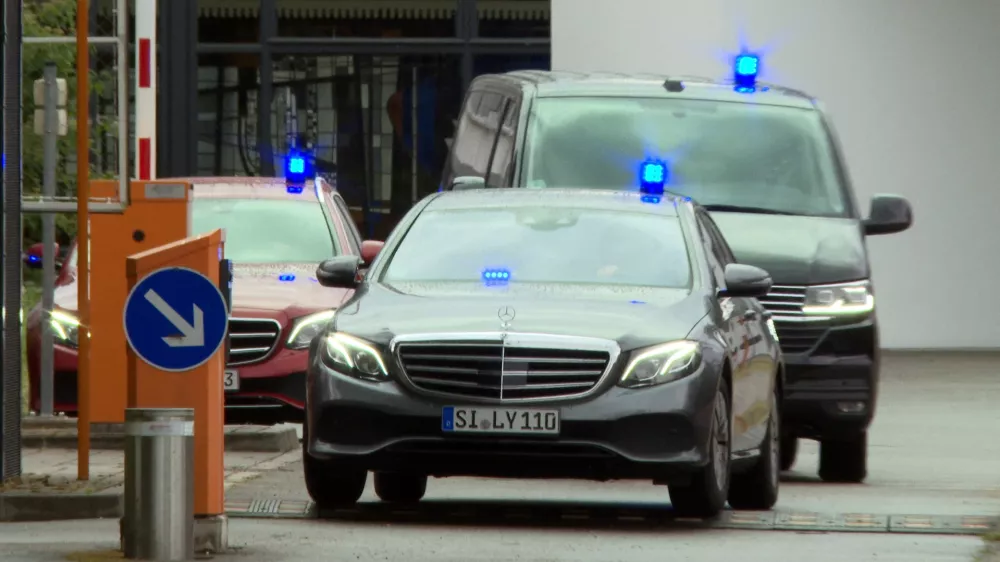 Arrested adolescent members, suspected of forming a far-right "terrorist" group, are escorted by police as they leave the Federal Public Prosecutor in Karlsruhe, Germany, May 21, 2025. REUTERS/Timm Reichert