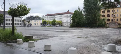 Preden bo ministrstvo za visoko šolstvo, znanost in inovacije lahko začelo gradnjo nove stavbe NUK II, bo moralo končati več drugih opravil. Foto: Jaka Gasar