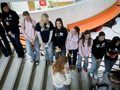 Gimnazija BežigradDijakiMladinaMladi&Scaron;ola&scaron;olanjeučenjenapredekprijateljstvo14.02.2025 Informativni dan na srednjih &scaron;olah in fakultetahFOTO: Nik Erik Neubauer