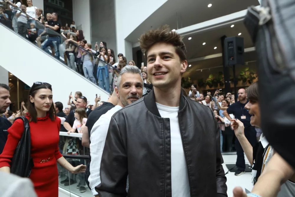 22.05.2025 - Aleja - Skrito v raju druženje z igralci serije Foto: Luka Cjuha