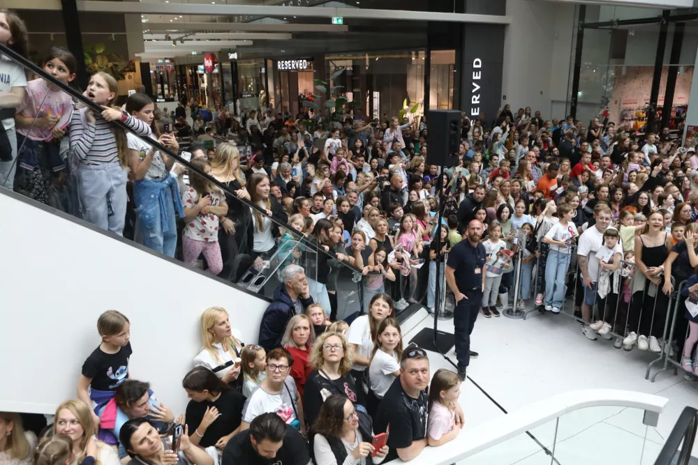 22.05.2025 - Aleja - Skrito v raju druženje z igralci serije Foto: Luka Cjuha