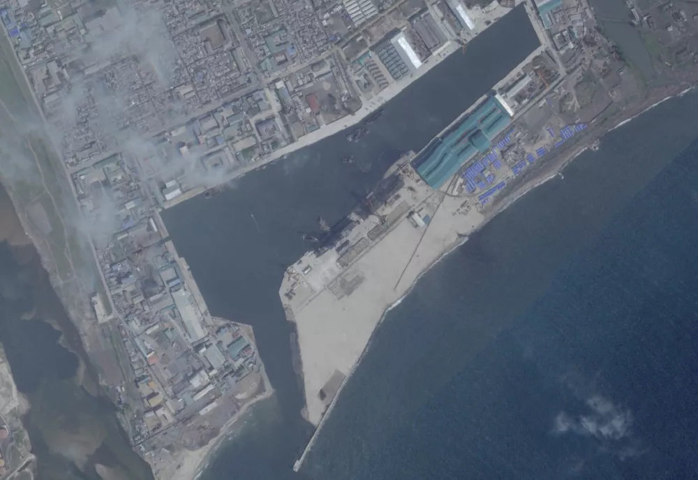 A satellite image shows the North Korean shipyard before warship launch accident, in Chongjin, North Korea, May 20, 2025. 2025 Planet Labs PBC/Handout via REUTERS  THIS IMAGE HAS BEEN SUPPLIED BY A THIRD PARTY. MANDATORY CREDIT