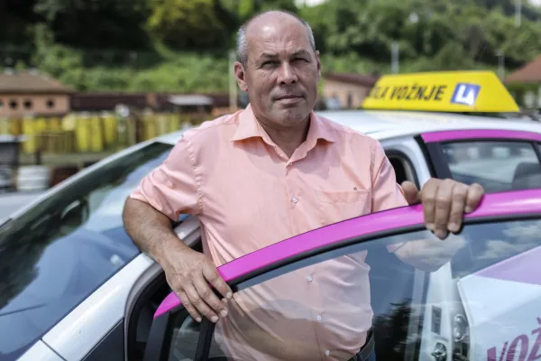 - 27.07.2016 - mag. Brane Lotrič, direktor in lastnik avto&scaron;ole B&B, d.o.o., &scaron;ola vožnje in treningi, Kranj  //FOTO: Jaka Gasar