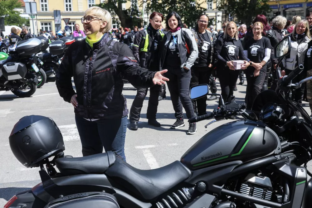 Nata&scaron;a Pirc Musar- 24.05.2025 - srečanje motoristk na Krekovem trgu//FOTO: Jaka Gasar