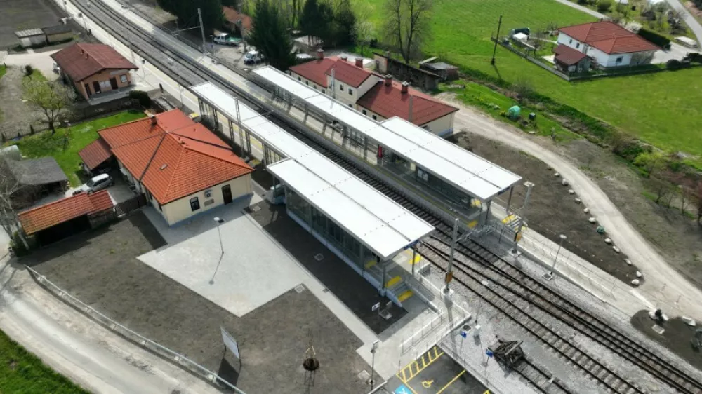 Železni&scaron;ka postaja Ponikva