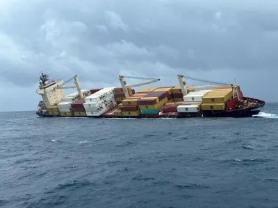 A Liberian-flagged container vessel MSC ELSA 3 sinks off Kerala Coast, India, May 24, 2025. India's Press Information Bureau/Handout via REUTERS THIS IMAGE HAS BEEN SUPPLIED BY A THIRD PARTY. NO RESALES. NO ARCHIVES.   TPX IMAGES OF THE DAY