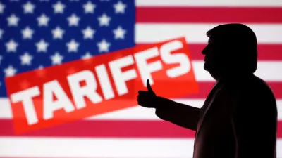 FILE PHOTO: A 3D-printed miniature model depicting U.S. President Donald Trump, U.S. flag and word "Tariffs" in this illustration taken, April 17, 2025. REUTERS/Dado Ruvic/Illustration/File Photo/File Photo
