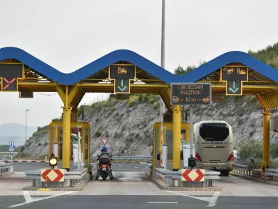 15.06.2019., Sibenik - Od ponoci, 15.lipnja pa sve do 15.rujna na snazi su nove i vece cijene autocesta pod upravljanjem HAC-a i ARZ-a. rPhoto: Hrvoje Jelavic/PIXSELL