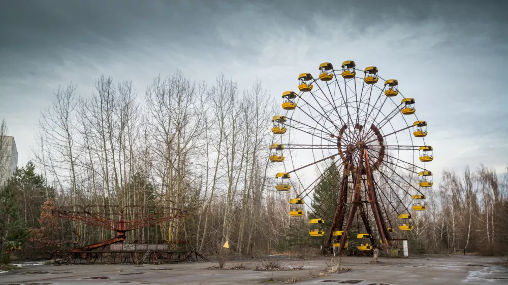 Zapu&scaron;čen zabavi&scaron;čni park v Černobilu. / Foto: Istock