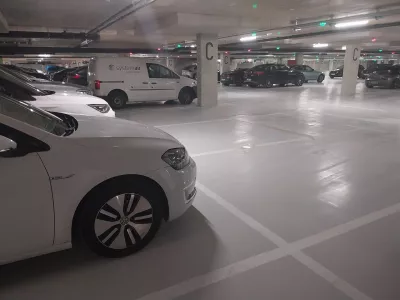 Parkirna hi&scaron;a Ilirija