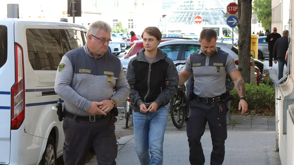 Maribor - sodi&scaron;če - sojenje - izrek sodbe Luka Ga&scaron;parič - - Avtor: Sa&scaron;o Bizjak