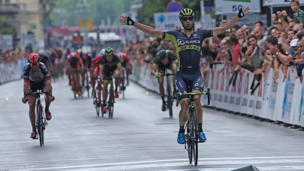 Luka Mezgec, zmagovalec v Ljubljani- 24. kolesarska dirka Po Sloveniji 2017 - 2. etapa Ljubljana - Ljubljana (169,9 km) - cilj na Slovenski cesti//FOTO: Tomaž Skale